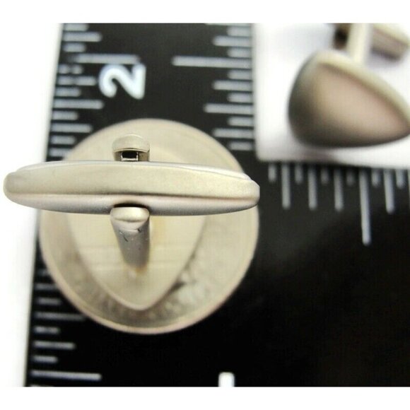 Puffed Triangle Cufflinks Grey Flat Silver Tone Shirt Accessories Wedding Vtg - Picture 8 of 9